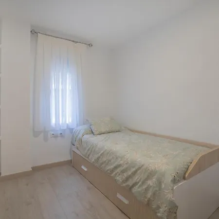 Apto Vallellano Junto Al Casco Historico & Parking Incluido *