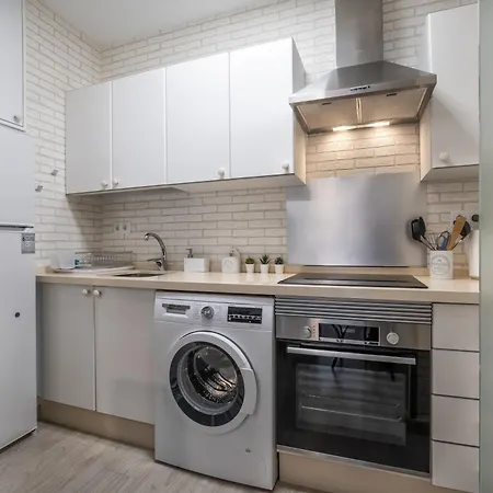 Apto Vallellano Junto Al Casco Historico & Parking Incluido Apartament