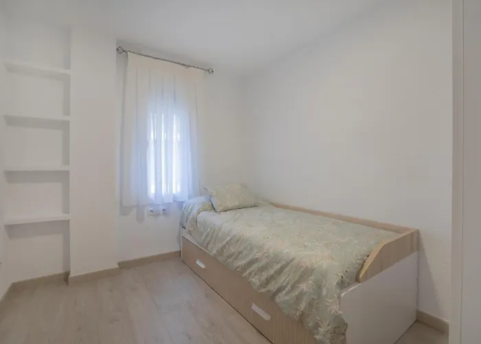 Apto Vallellano Junto Al Casco Historico & Parking Incluido *