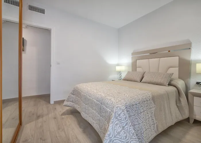 公寓 Apto Vallellano Junto Al Casco Historico & Parking Incluido *