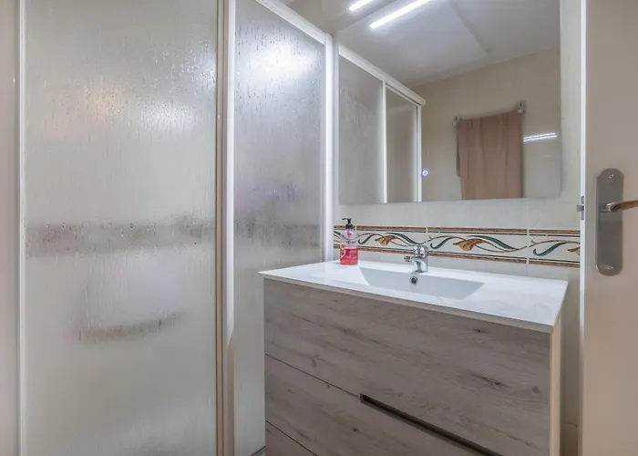 Apto Vallellano Junto Al Casco Historico & Parking Incluido Apartmán *