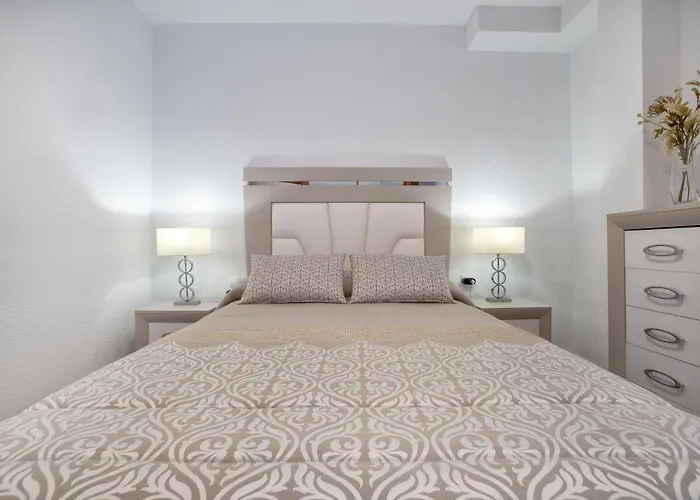 Apto Vallellano Junto Al Casco Historico & Parking Incluido Apartmán *